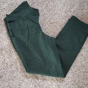 Old Navy Pixie crop capri pants with dots